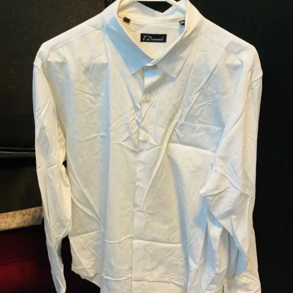 7 Diamonds White Dress Shirt with design. Classic Style and Pointed Collar